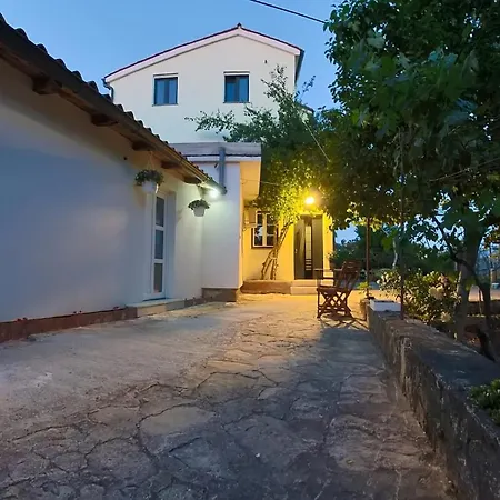 Apartment Studio Apartment More Galizana