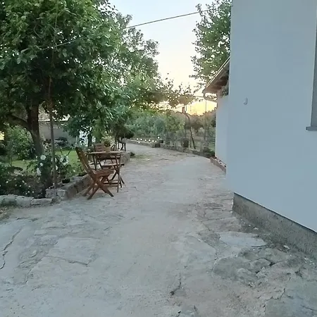 Studio Apartment More * Galizana