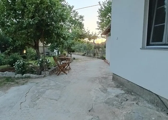 Studio Apartment More * Galizana