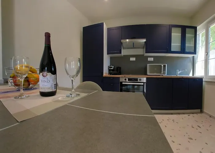 Studio Apartment More Galizana